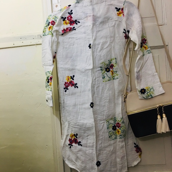 White Embroidered Tunic Top - Picture 4 of 4